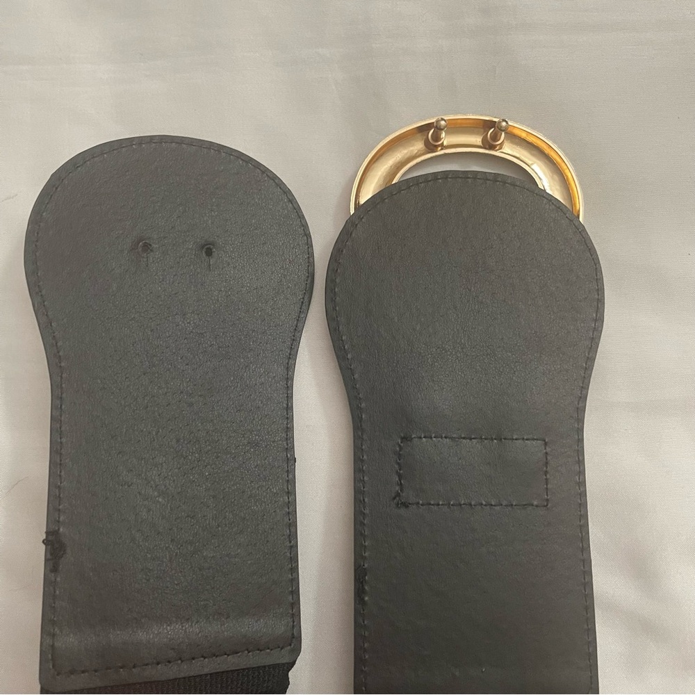 Black elastic waistband belt with gold tone buckle - Picture 10 of 10